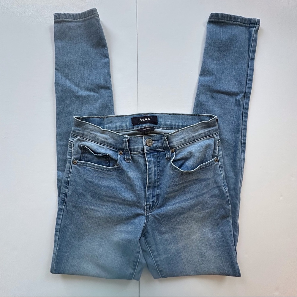 Aero High Rise Classic Light‎ Wash Blue Denim Jeans Women’s 4 Long